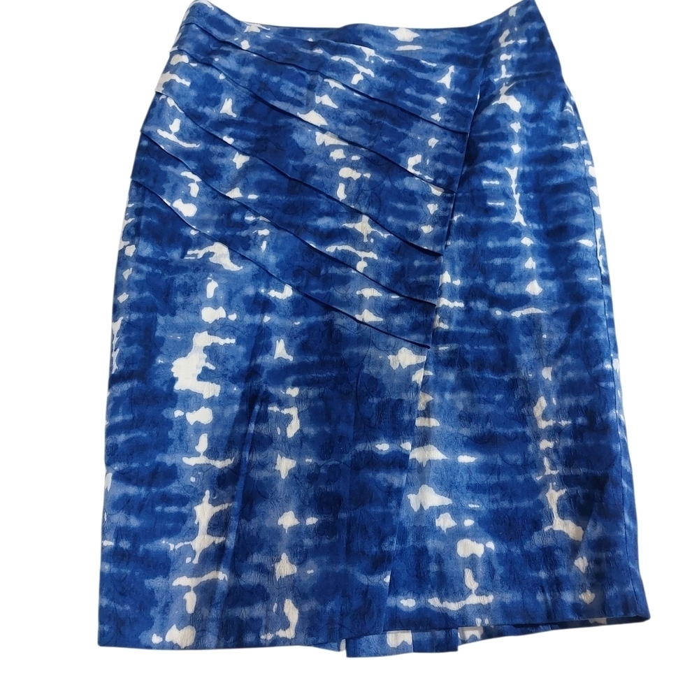 Eva Franco Blue and White Patterned Pencil Skirt